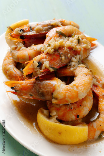 spanish garlic shrimp tapas