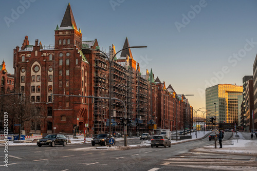 Letztes Licht in der Hamburger Speicherstadt im Winter photo