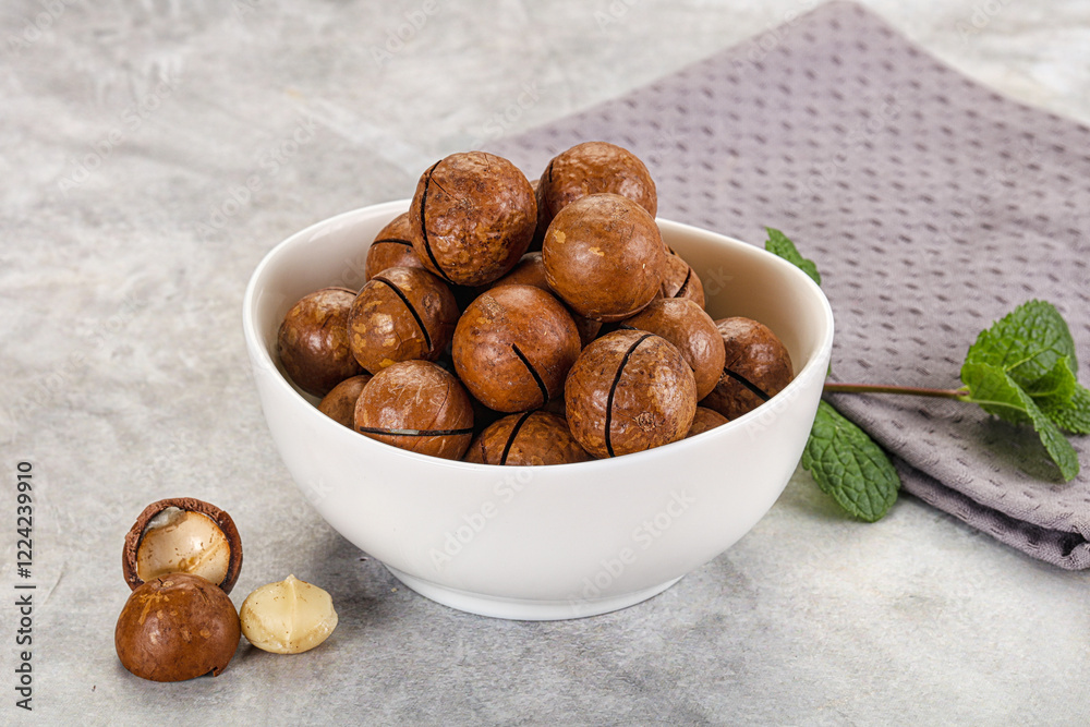 Sweet macadamia nut in the bowl Sweet macadamia nut in the bowl