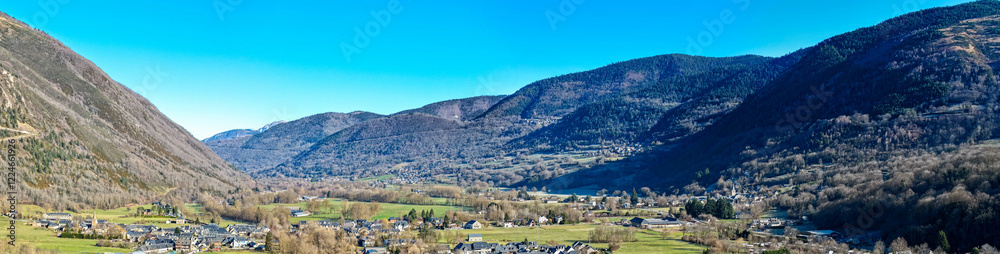 Fototapeta premium Vallée de Saint Lary Pyrénées