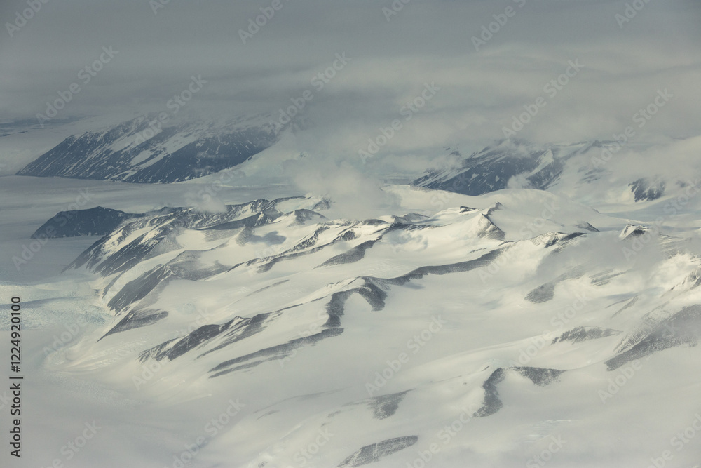 Fototapeta premium Valley and mountain of Antarctica.