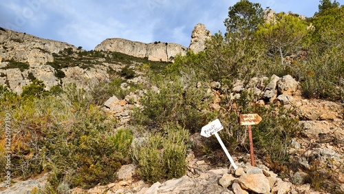 Slika na platnu Grau del Forat de l'Ortiguer-Serra de Llaberia-Costa Daurada-Tarragona