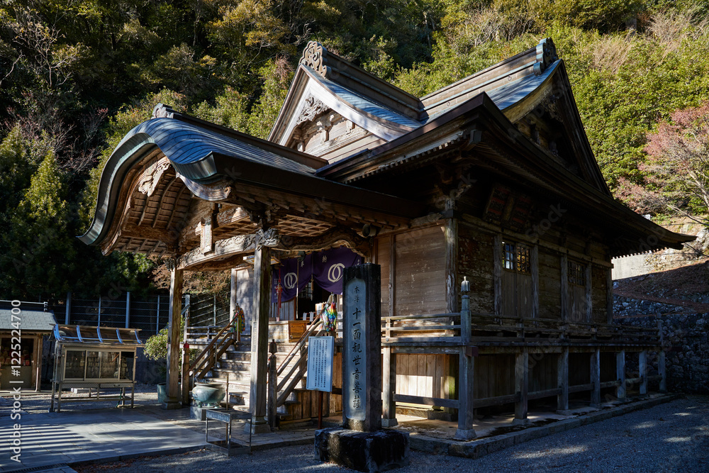 Fototapeta premium 四国遍路二十七番札所神峯寺