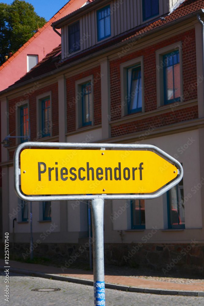 Obraz premium Arrow signpost Prieschendorf in Dassow