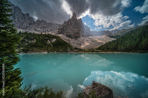 Lago di Sorapis photo