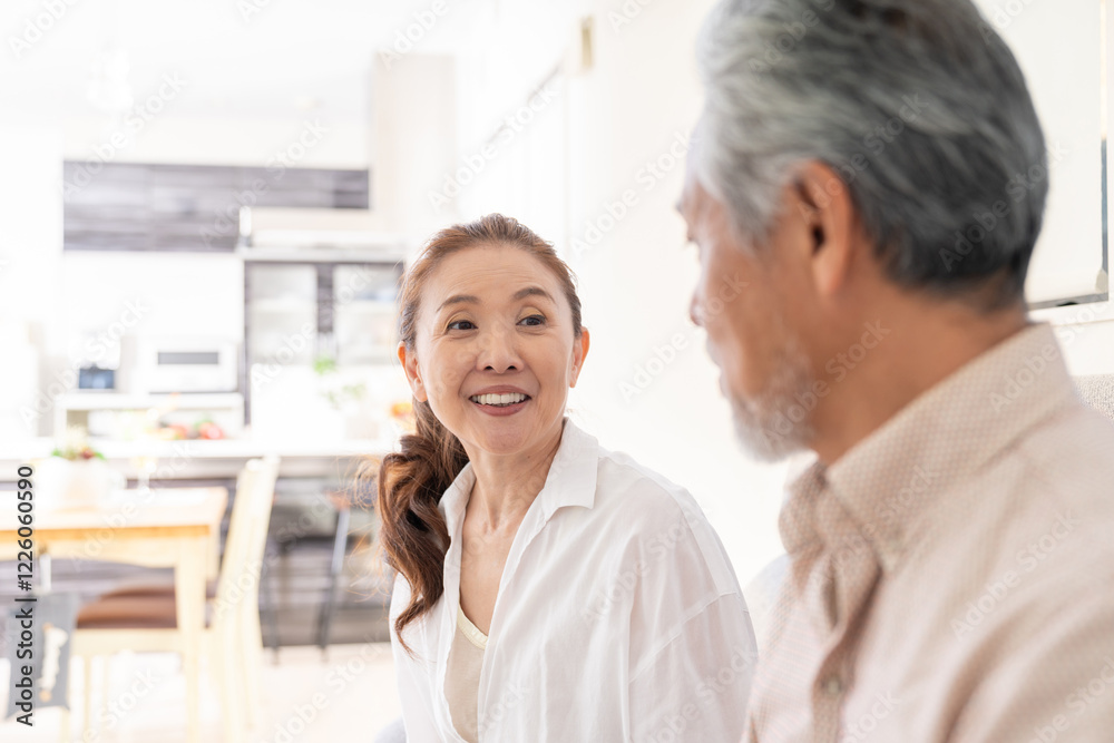 Obraz premium シニアカップル 会話