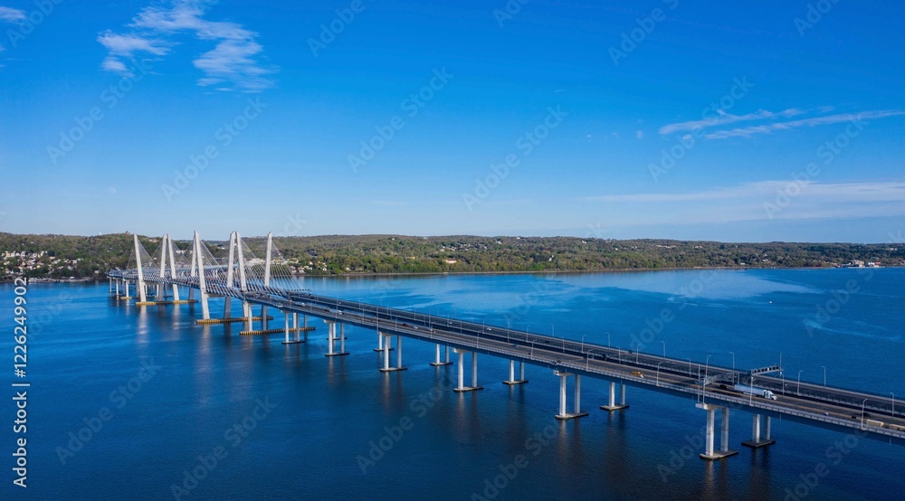 Obraz premium Blue sky bridge 