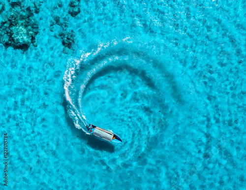 Aerial view of the speed bo...