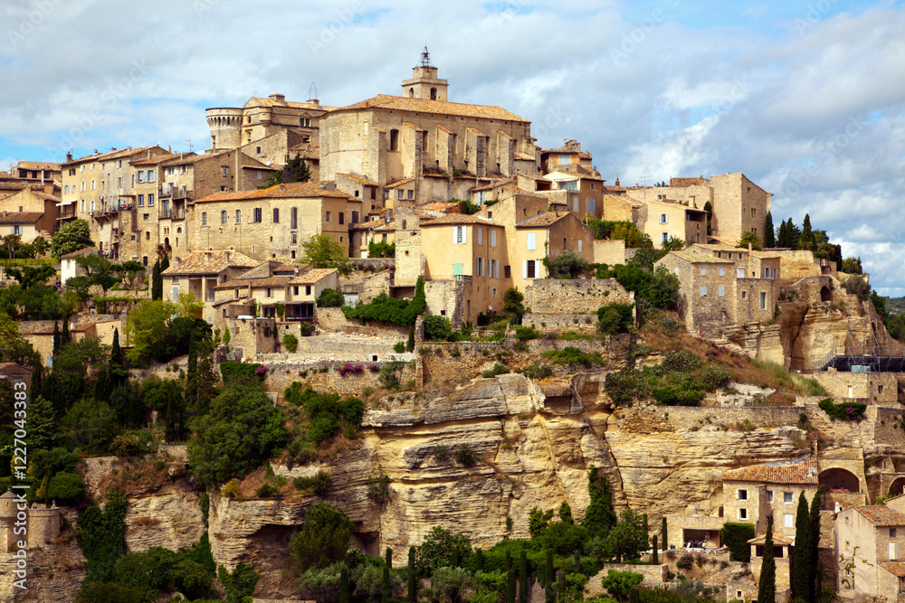Gordes, the artists village in Provence region, France Gordes, the artists village in Provence region, France