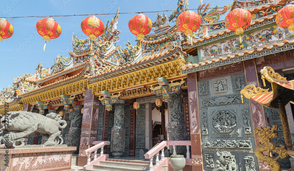 Architecture view of the Buddhist temple with Sculptured dragons pillars and Red lantern in front of Wat Dhammakatanyu (Xian Lo Dai Tien Gong). Taiwanese art style, use it as your Wallpaper, Poster.