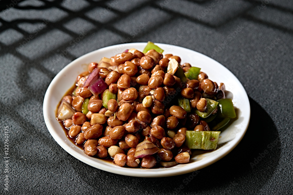 Side dish: peanuts with aged vinegar Side dish: peanuts with aged vinegar