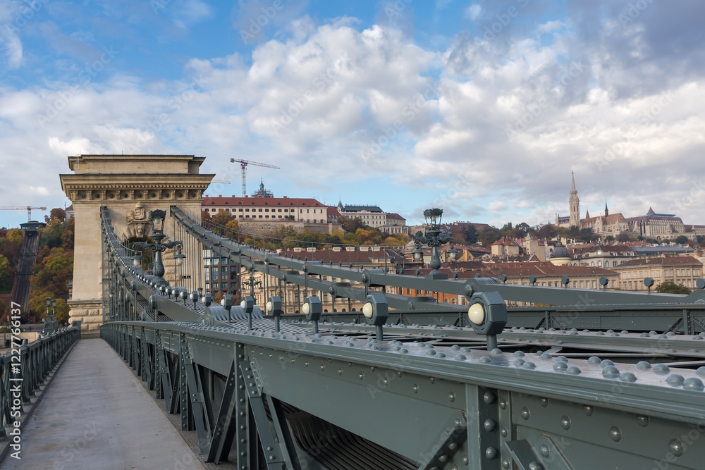 Fototapeta premium Chains of Szechenyi Chain Bridge in autumn overcast morning, Budapest