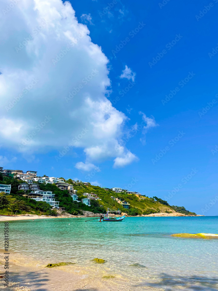 Obraz premium Coastal Paradise with Turquoise Waters and Hillside Villas