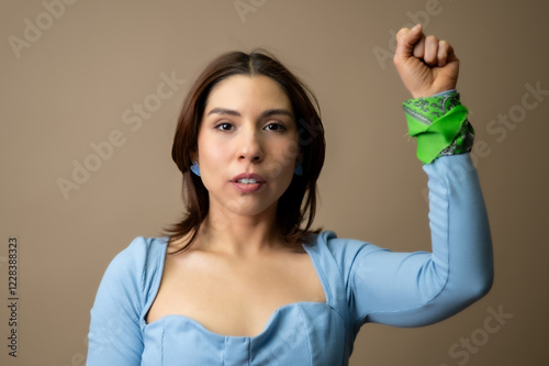 Mujer a favor del aborto legal, seguro y gratuito photo