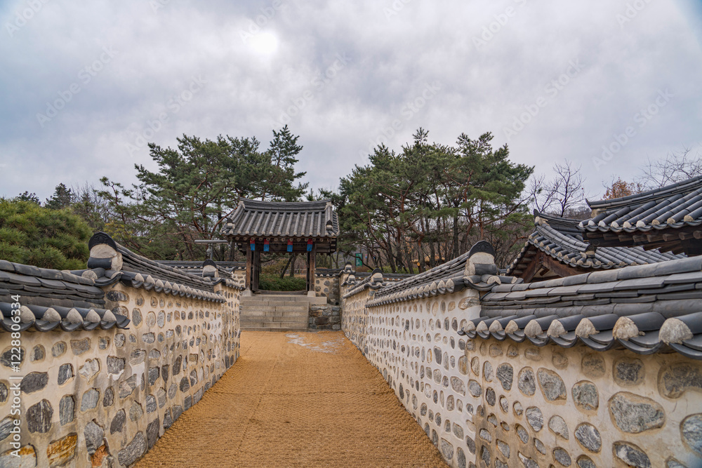 Obraz premium 남산골 한옥마을 삼각동 이승업가옥-퇴계로, 중구, 서울, 대한민국