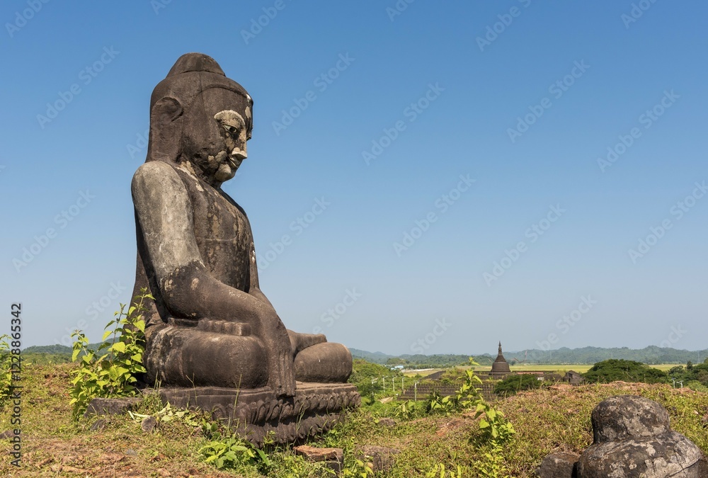 Buddha Statue at Peisi Taung (Pizidaung), Mrauk U, Burma (Myanmar)