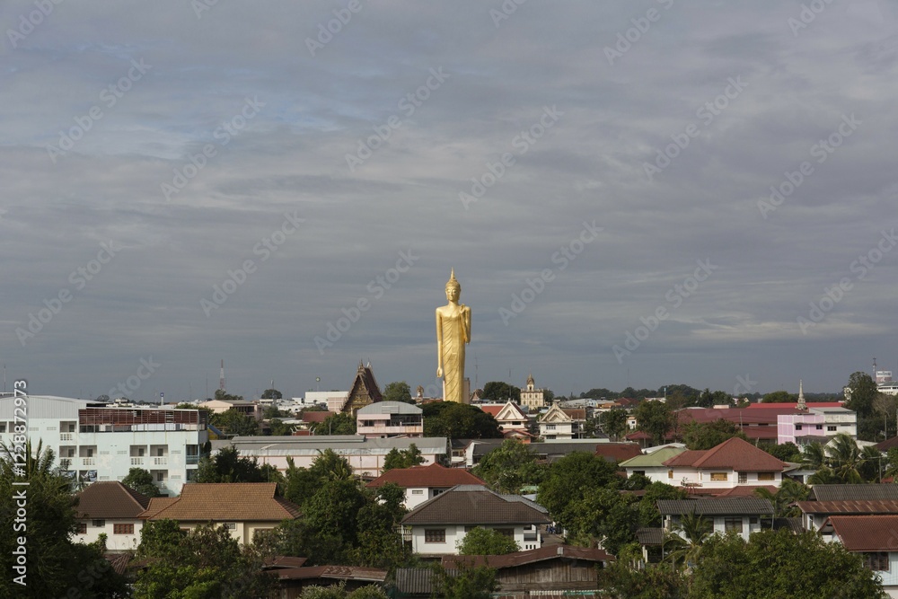 60m high gilded Buddha statue Luang Phaw Dto in Wat Burapha Phiram, Wat Burapapiram, City Panorama, Roi Et, Isan, Thailand, Asia 60m high gilded Buddha statue Luang Phaw Dto in Wat Burapha Phiram, Wat Burapapiram, City Panorama, Roi Et, Isan, Thailand, Asia