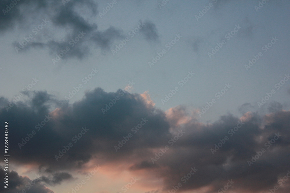 Obraz premium the early evening sky
