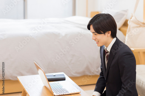 Bilde på lerret 若い男性