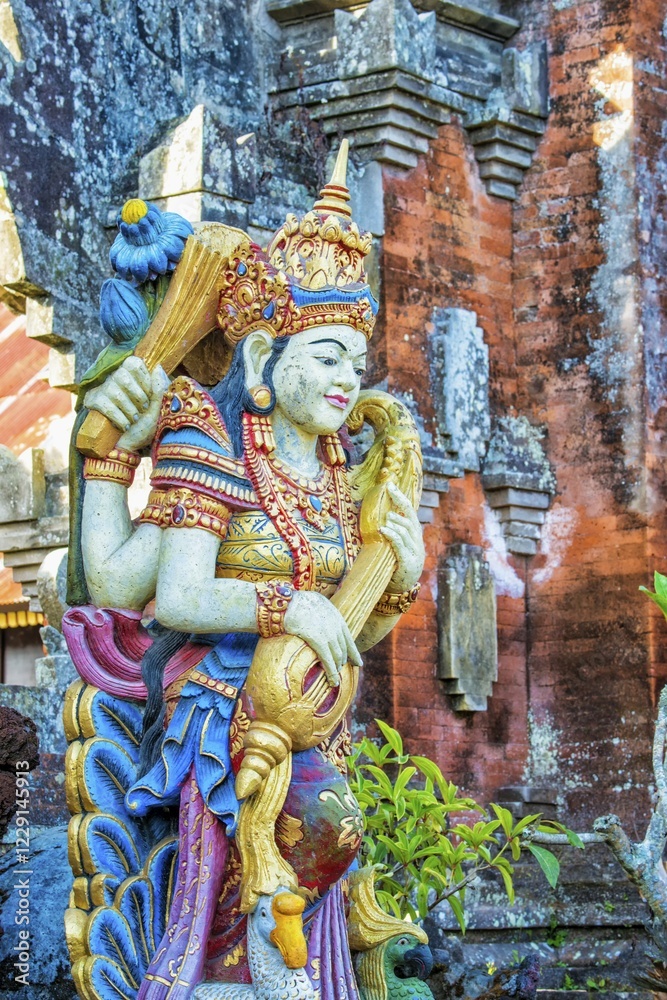 Fototapeta premium Statue, Pura Ulun Danu Batur Temple, Bali, Indonesia, Asia