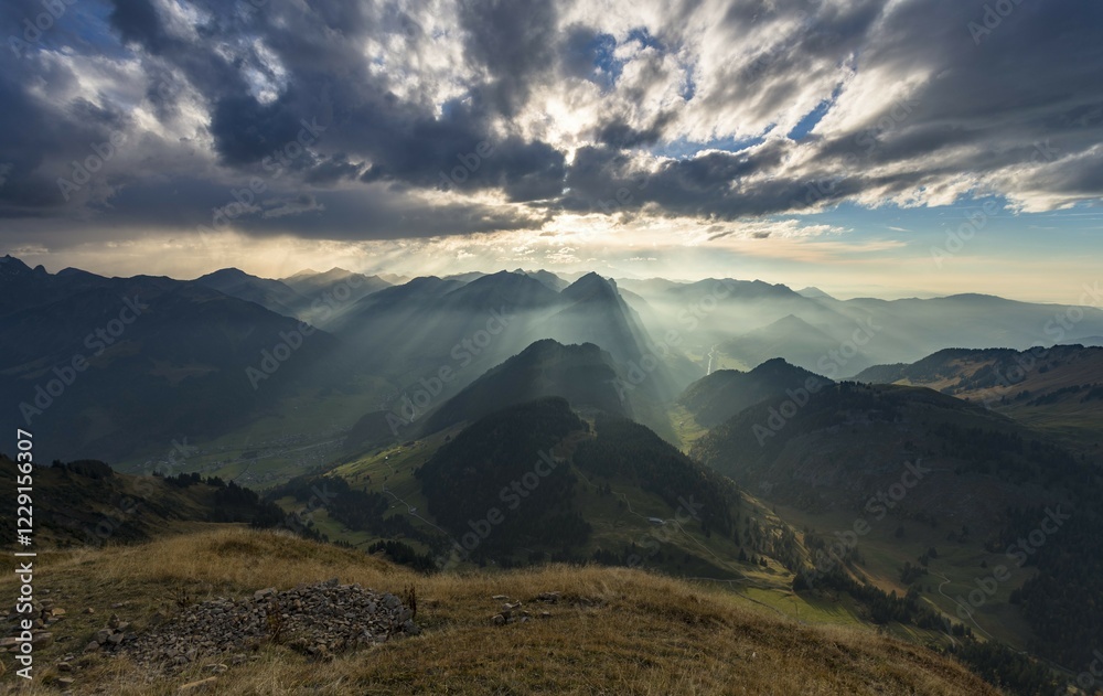 Obraz premium Sunbeams behind the Kanisfluh, view from Diedamskof, Schoppernau, Vorarlberg, Austria, Europe