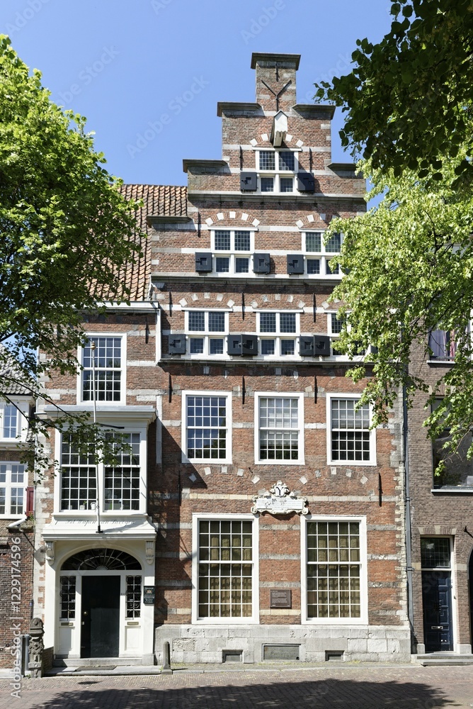 Fototapeta premium Old brick house, Oude Delft, Delft, Zuid-Holland, Netherlands