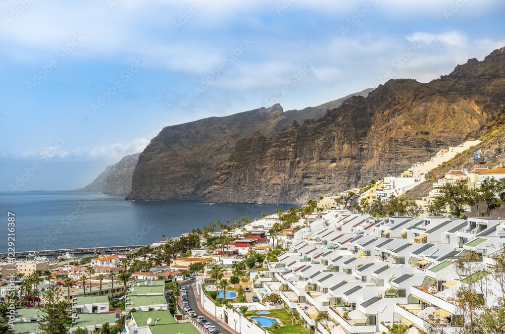 Holiday apartments, Acantilado de los Gigantes, cliffs, cliff line of Los Gigantes, Tenerife, Canary Islands, Spain, Europe Holiday apartments, Acantilado de los Gigantes, cliffs, cliff line of Los Gigantes, Tenerife, Canary Islands, Spain, Europe