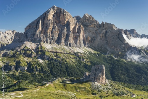 View from the mountain Nuvolau to the rock group Five Towers, Tofana di Rozes behind, Fanes group, Dolomites, Veneto, Italy, Europe