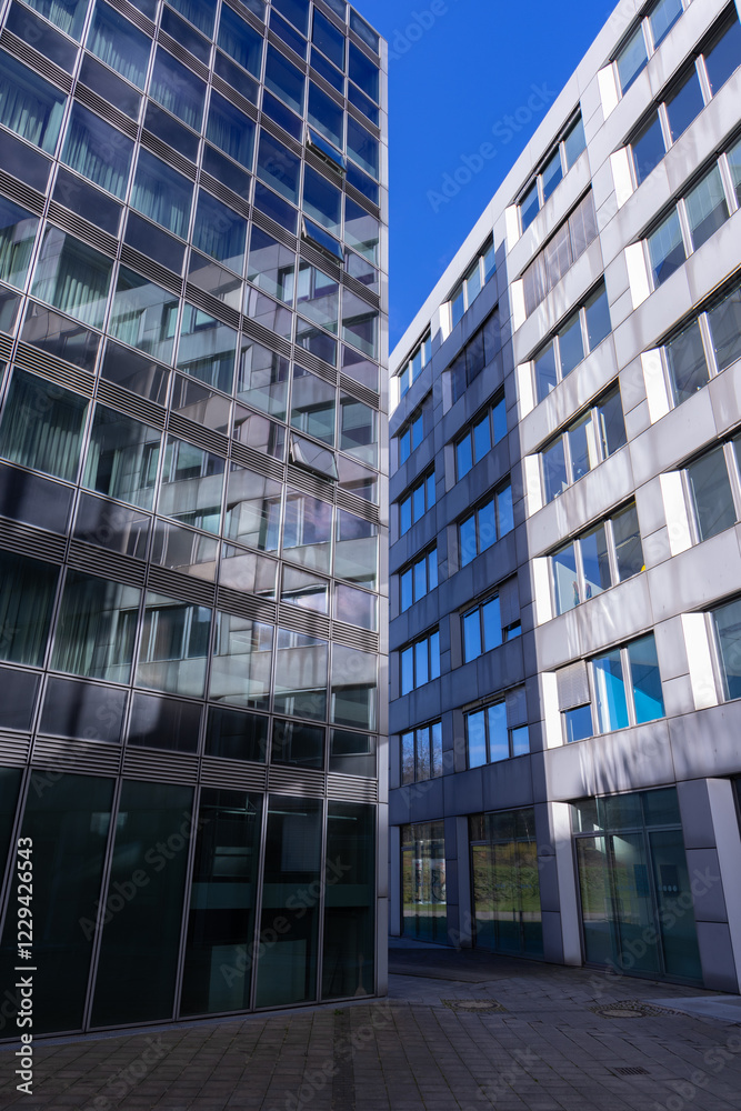 Fototapeta premium Bürogebäude in Köln Mediapark