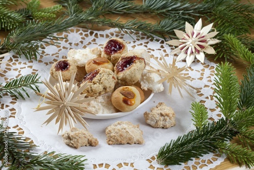 Christmas cookies, macaroons, Bethmaennchen, little Bethmann pastries, nut biscuits, Christmas decoration photo