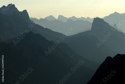 Obraz na płótnie View of the Karwendel Range, Ehrwald, Tirol, Austria, Europe w salonie