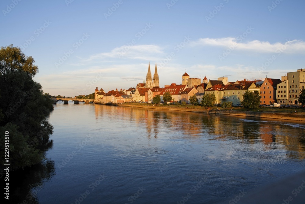 Obraz premium Regensburg, Stone Bridge, cathedral, Danube, Upper Palatinate, Bavaria, Germany, Europe