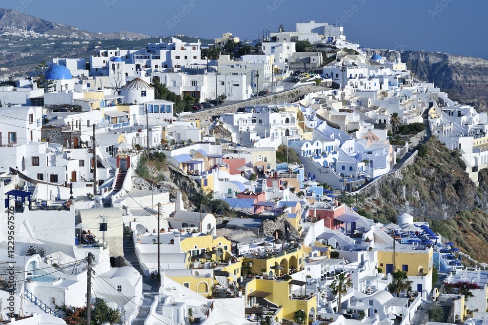 Fototapeta premium View over the town of Thira, Fira, with typical cycladic architecture, Santorini, Cyclades, Greece, Europe