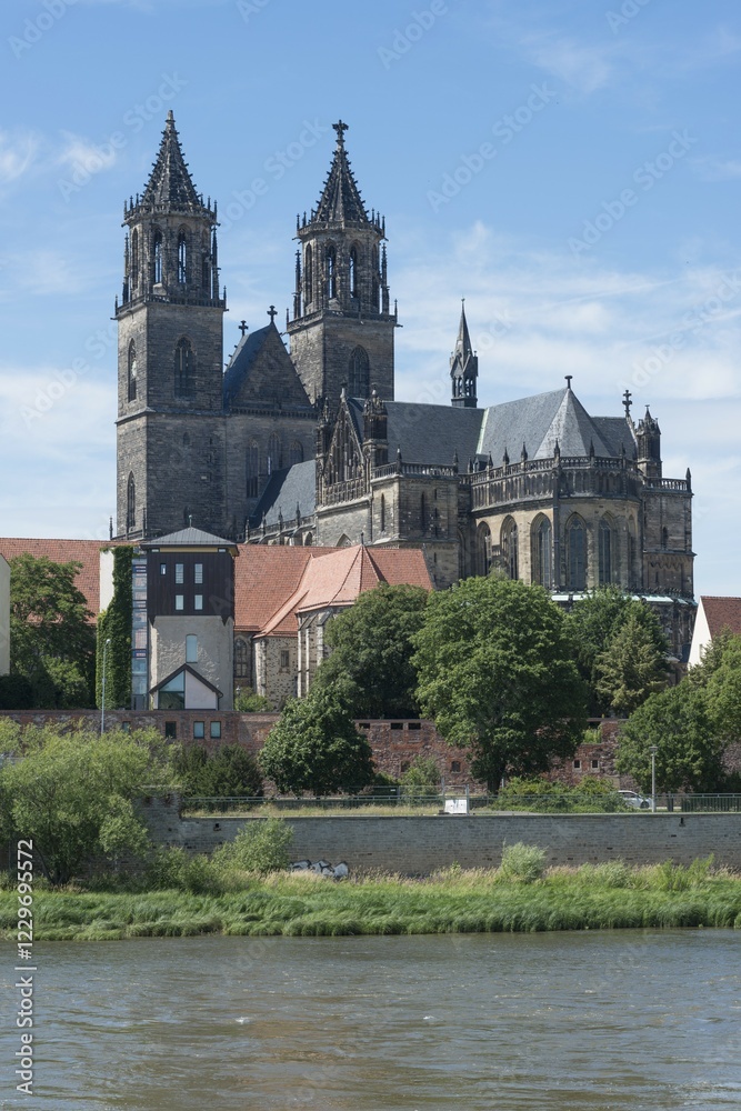 Magdeburg Cathedral with Elbe, oldest Gothic building in Germany, Magdeburg, Saxony-Anhalt, Germany, Europe Magdeburg Cathedral with Elbe, oldest Gothic building in Germany, Magdeburg, Saxony-Anhalt, Germany, Europe