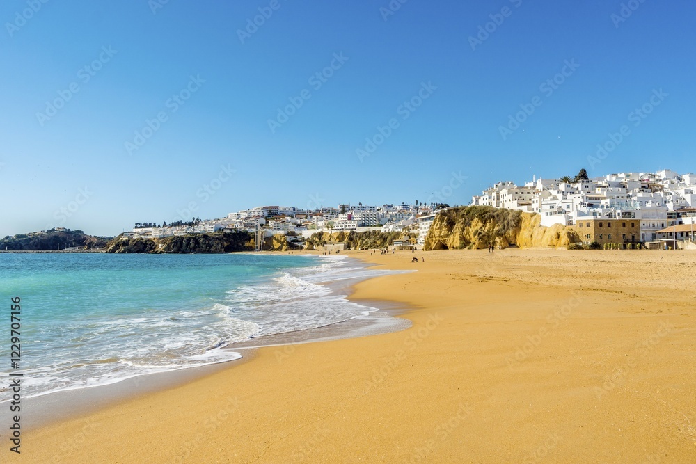 Wide, sandy beach, white city of Albufeira, Atlantic Ocean, Algarve, Portugal, Europe Wide, sandy beach, white city of Albufeira, Atlantic Ocean, Algarve, Portugal, Europe