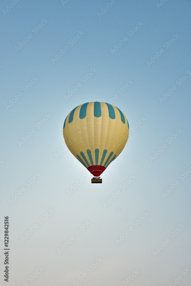 Naklejka premium hot air balloon in flight at cappadocia, nevsehir