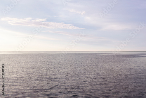 Fototapeta Naklejka Na Ścianę i Meble -  calm ocean horizon