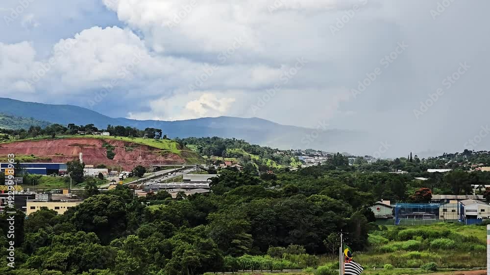 NUVENS SE FORMANDO NA PEDRA GRANDE - CLOUDS FORMING IN PEDRA GRANDE - SÃO PAULO – BRASIL