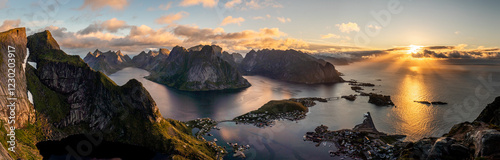 panorama vom reinebringen lofoten