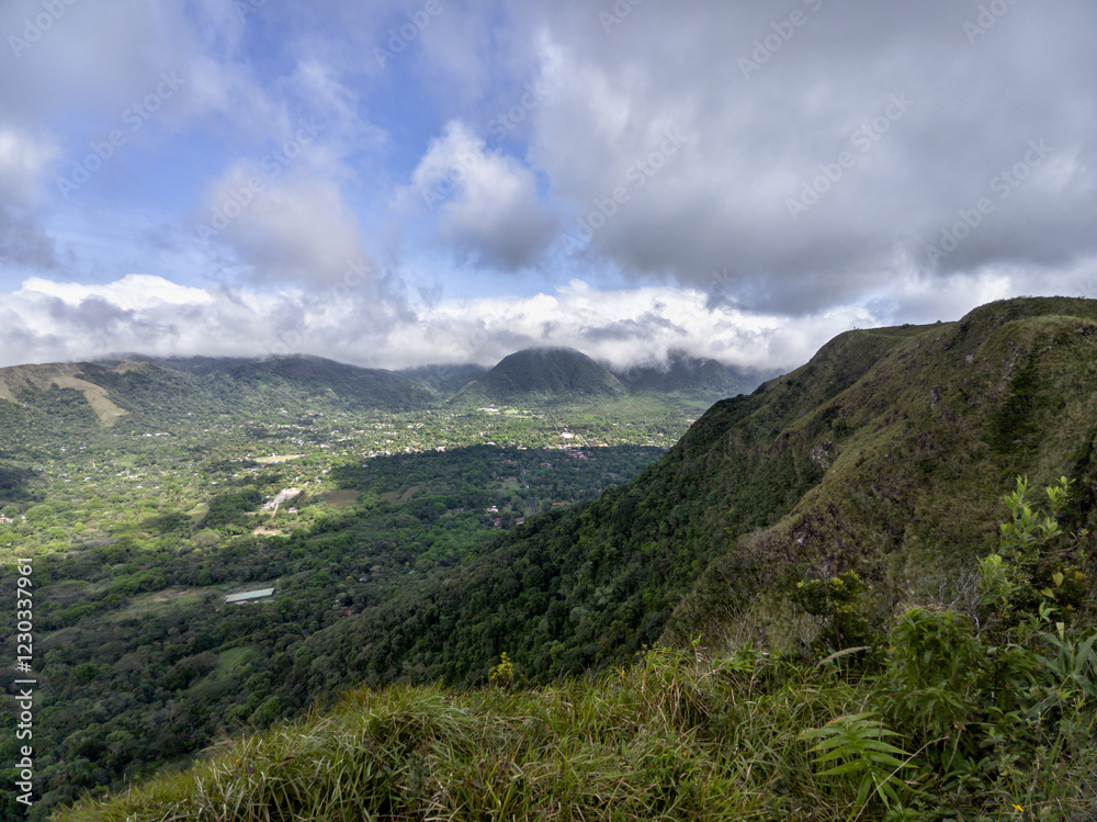 Fototapeta premium Cerro Caraiguana Valle De Anton