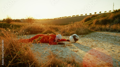 Astronaut Suffocates From Toxic Atmosphere In Hostile Planet And Wears Helmet