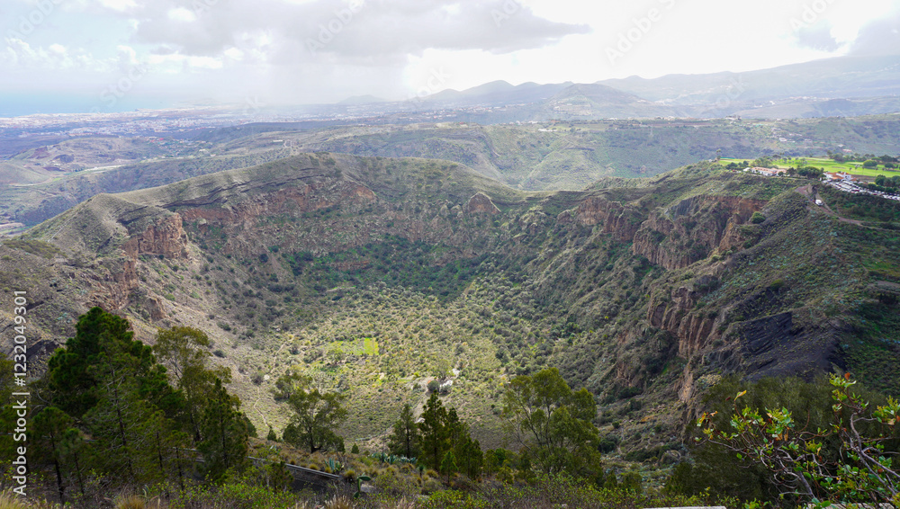 Naklejka premium Pico de Bandama view, Gran Canaria 