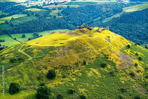 Obraz na płótnie Castell Dinas Bran, Llangollen, Denbighshire, Wales. On an Iron Age site, the stone castle dates from 13 C. Looking SW w salonie