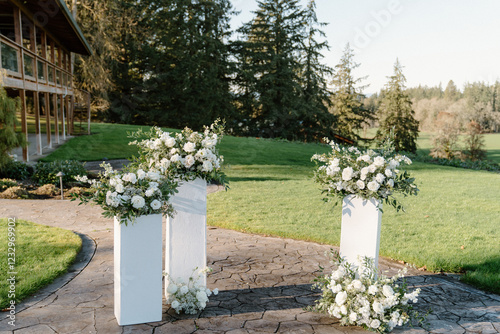 Wedding Flower Pillar Arrangements