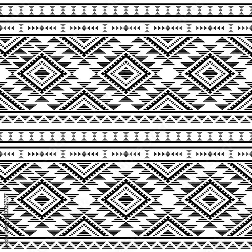 Southwest Aztec geometric Native American Mexican Navajo tribal ethnic boho indian texture ornament seamless pattern fabric black and white design vector for woven textile printing blanket rug carpet 