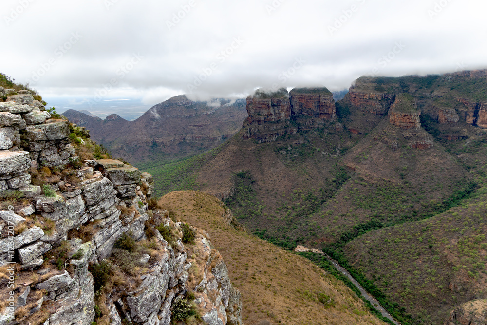 Obraz premium Blyde River Canyon Nature Reserve in Mpumalanga, South Africa forms part of the Greater Drakensberg escarpment and features on the scenic Panorama Route.
