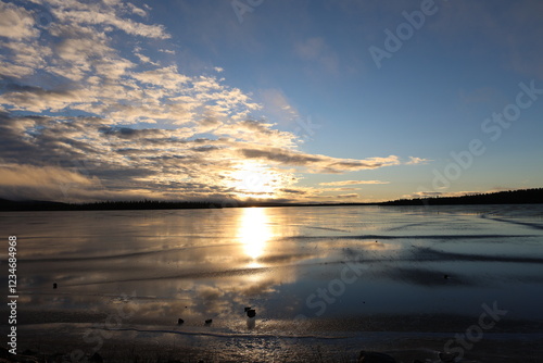 Zugefrorener See