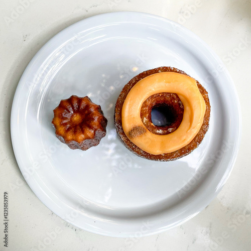 croissant donut