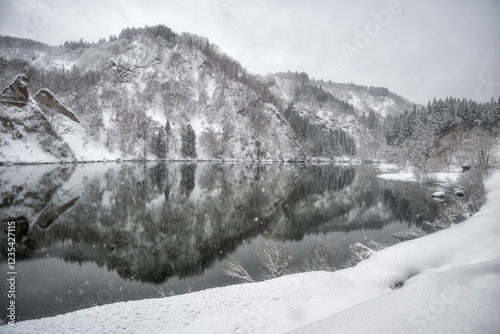 福島県三島町　雪が舞う只見川の冬の風景
 photo