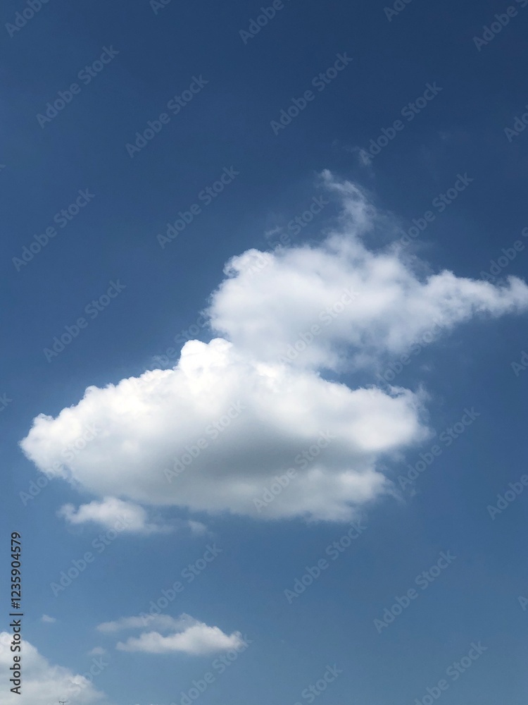 Obraz premium Blue sky and Fluffy Clouds